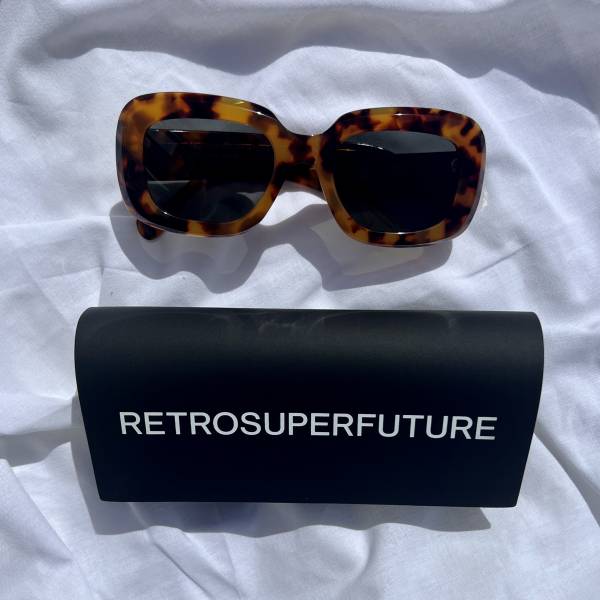 Lunettes Créateurs RETROSUPERFUTURE Au Coin Des Lunetiers Minimes Barrières de Paris Opticien Toulouse